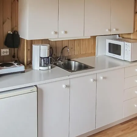Hébergement de vacances 1 Bedroom Awesome In *