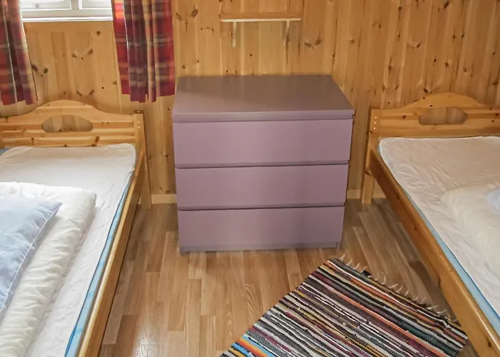 1 Bedroom Awesome In Casa de Férias *