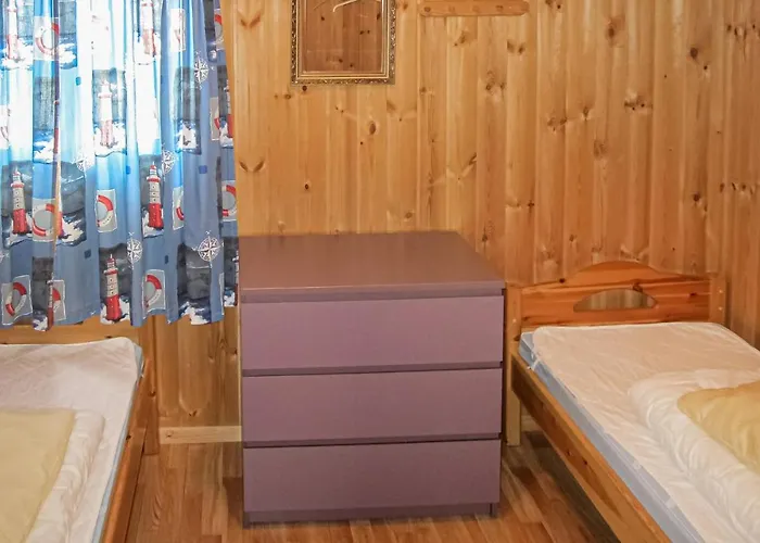 1 Bedroom Awesome In *